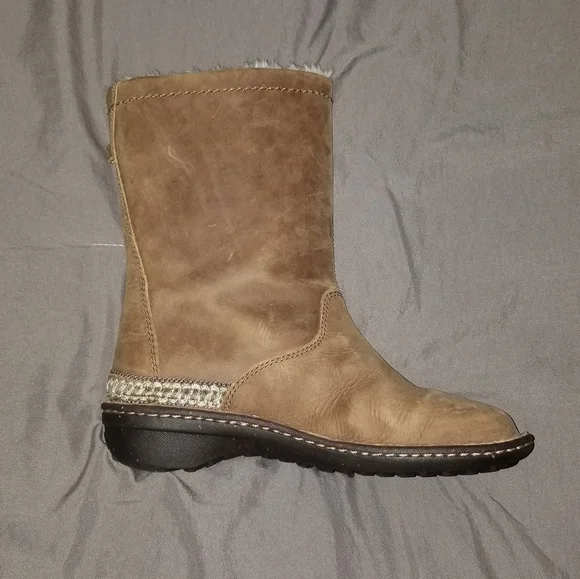 Ugg Tooth Toggle Shearing Boots *RARE* Size 8 - Picture 9 of 11
